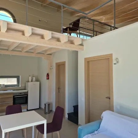 Maya Lefkada * Evgiros
