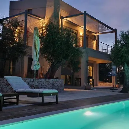 Maya Lefkada